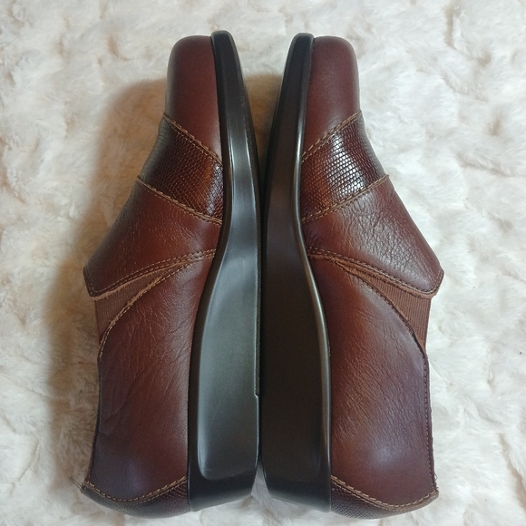 SAS Nora Womens Two-Toned Slip On Brown Leather Loafer Shoes Size 10M - Picture 7 of 10